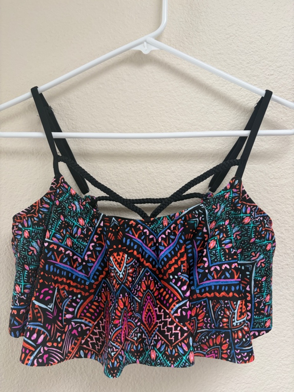 NWOT Arizona Jean Co Flounce Ruffle Boho Geometric Colorful Bikini Top, Size XL